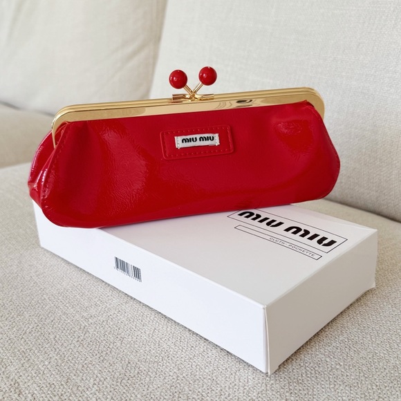 Miu Miu Beauty Red Patent Bag with Chain - Picture 3 of 7